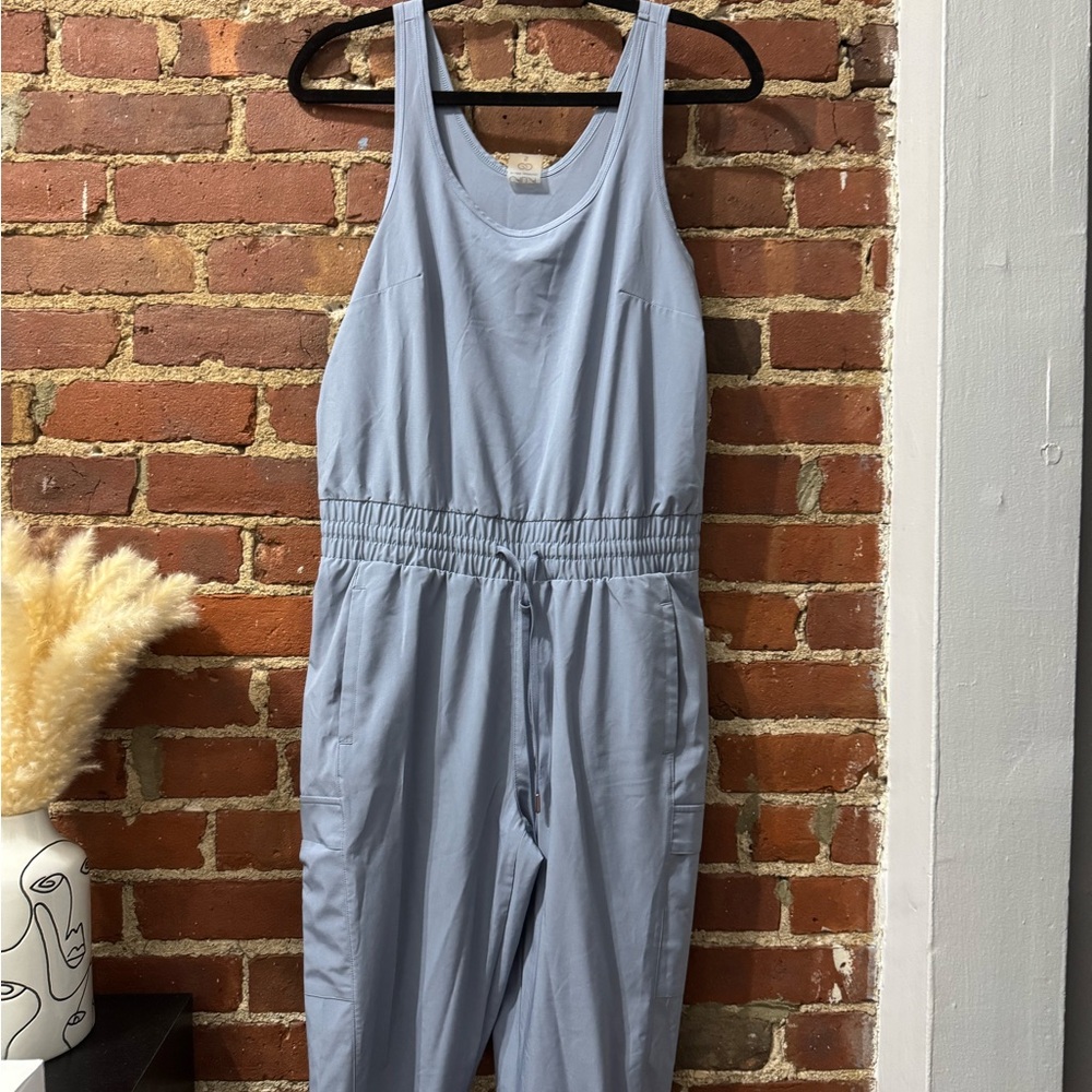 Calia by Carrie Underwood Blue Gray Pearl Cargo Jumpsuit Women's size small